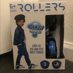 NWT Light-up heel skates